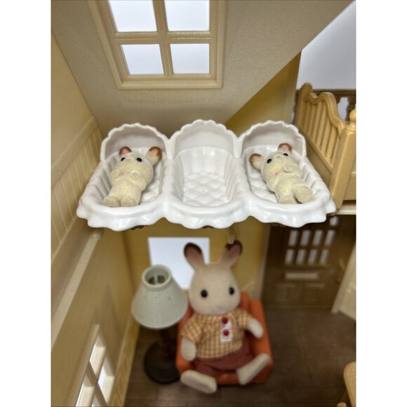 Calico Critters Cozy Cottage Epoch Doll House with Chocolate Rabbits Furniture - Picture 2 of 10
